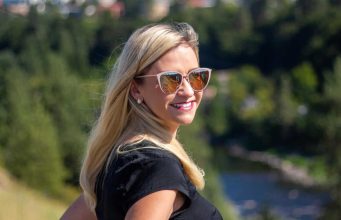 Žene preko 50 na jednu boju odjeće bolje da zaborave: Čini da izgledaju mnogo starije