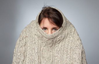 Kako se nesigurna žena odijeva: 6 karakterističnih znakova
