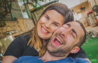 Ako muškarac često izgovara ove rečenice, on je zaljubljen preko ušiju – broj 5 će vas skroz ‘rastopiti’