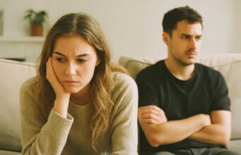 Ako primijetite ovih 7 znakova kod muškarca, znajte da ga više ne privlačite – a broj 6 je najteži udarac za svaku ženu