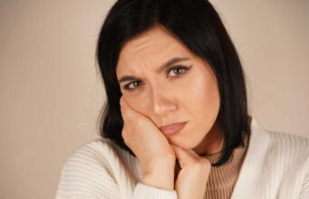 Zaboravite na bore i kilograme – muškarci odlaze iz sasvim drugog razloga. I kad ga čujete, ostat ćete bez riječi
