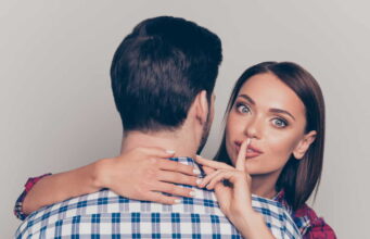 8 grešaka koje žene prave kada vole oženjenog muškarca – greška broj 6 je kobna za većinu žena