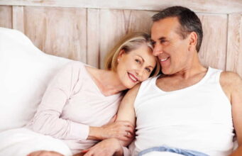 Najveća laž o intimnom odnosu nakon 50-te – evo šta je istina