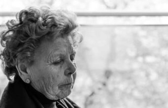 Žena (95) na samrti: Ljudi, ne varajte se – istinska sreća je samo u ovome