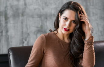 Žena kojoj fali pažnje muškarca radi ove 3 stvari koje jasno govore da joj nedostaje intimni odnos