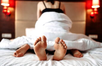 ŠTA MUŠKARCI ZAPRAVO MISLE POD “DOBRA U KREVETU”? Otkrivamo 6 stvari koje žene rijetko rade, a koje njih ostavljaju bez daha!